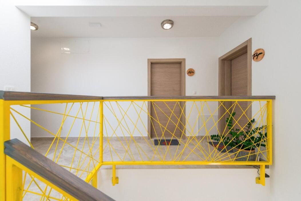 Narancin Apartments トロギール エクステリア 写真